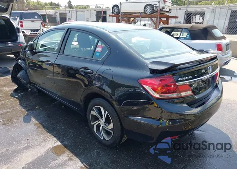 2015 Honda Civic Lx z USA, uszkodzony, nr VIN 19XFB2E53FE071469